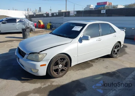 2001 Lexus Is 300 z USA, uszkodzony, nr VIN JTHBD182810031103